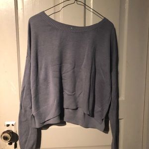 Lilac sweater with ribbed arms